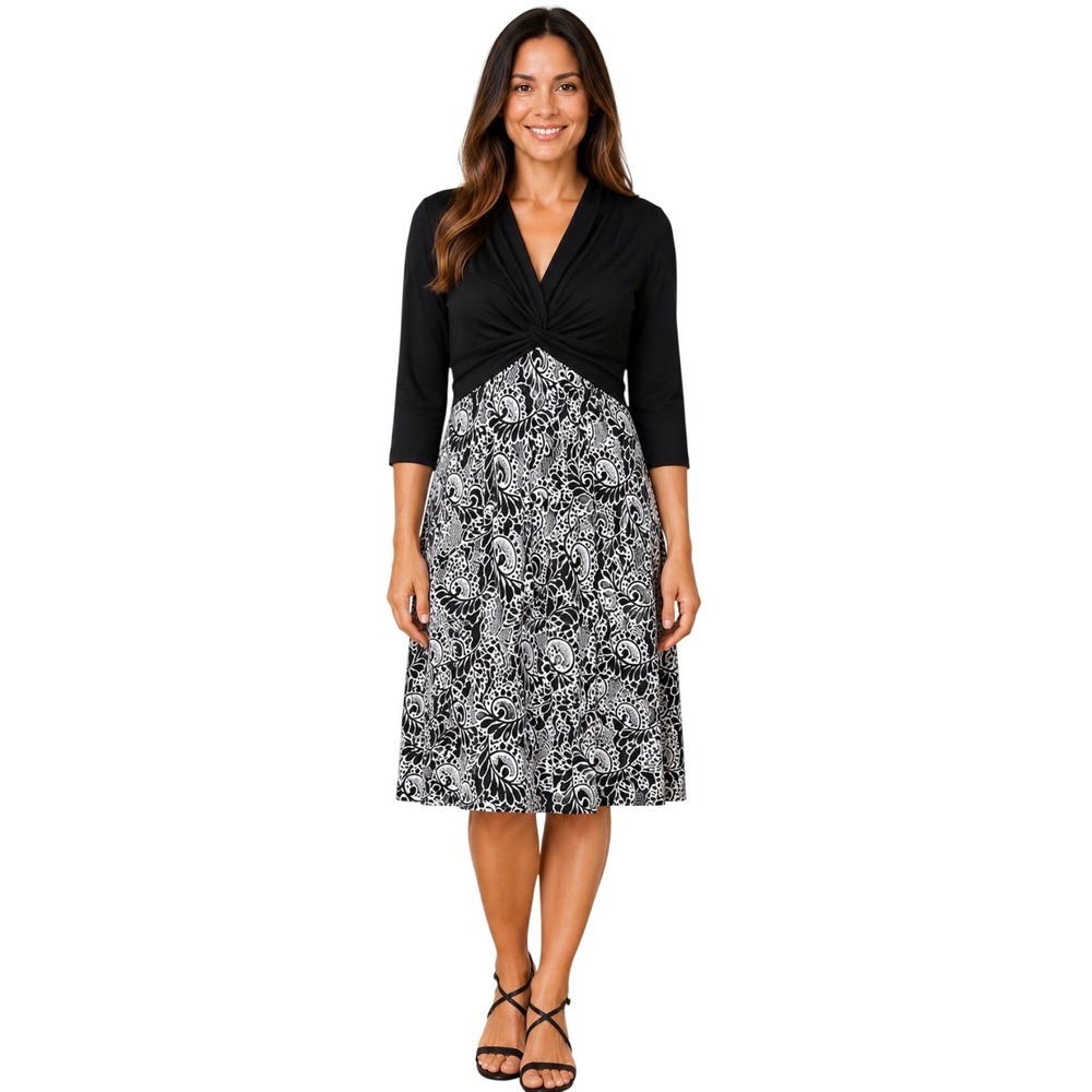 Title Nine Black White Floral V-Neck 3/4 Sleeve Fit & Flare Dress Large